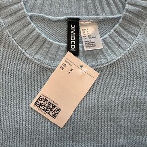 Divided Women’s Light Blue Sweater